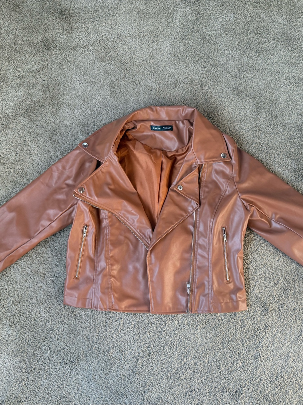 Sleek Women's Faux Leather Moto Jacket - Tan